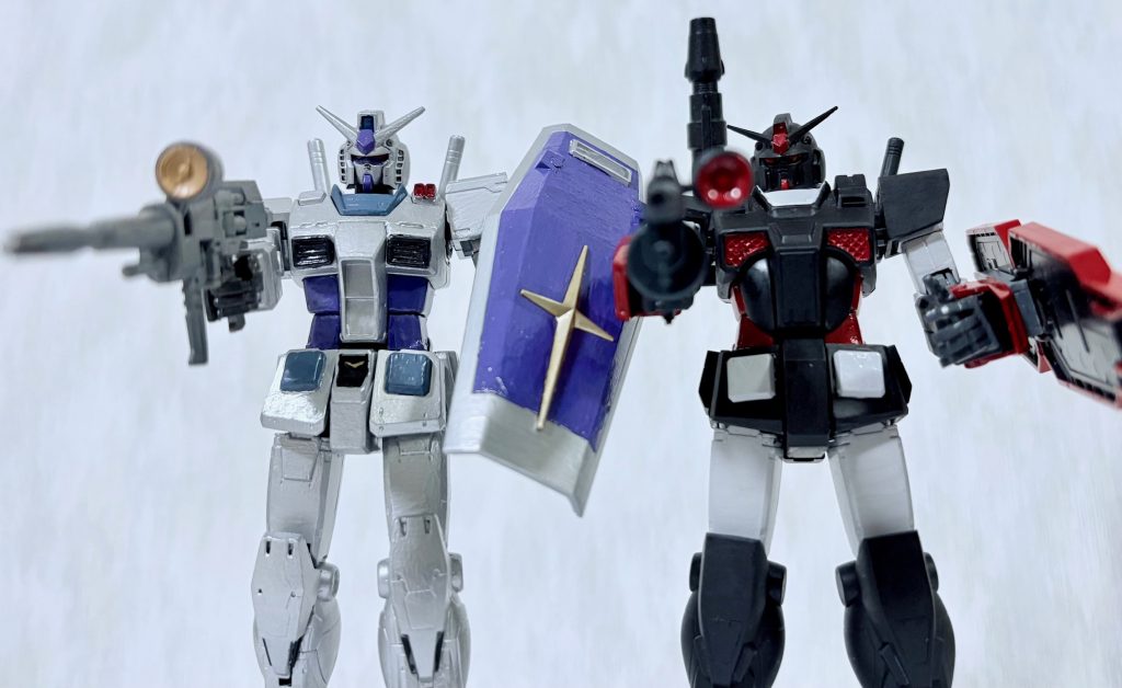 同じORIGIN規格のヘビーガンダムで「あぶ刑事ガンダム」のツーショット。ここでのヘビーガンダムとＧ-3のパイロットはもちろんタカとユージだ(gundam-kao2)