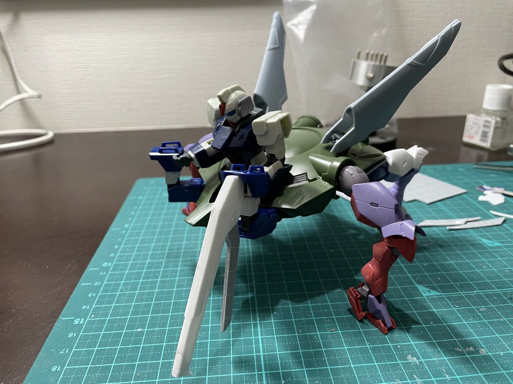 塗装前。いろいろ使った素材が分かります。