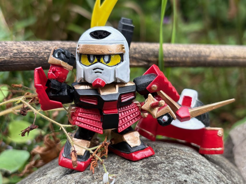 武者「ちょっと一休みでござる(gundam-kao10)」