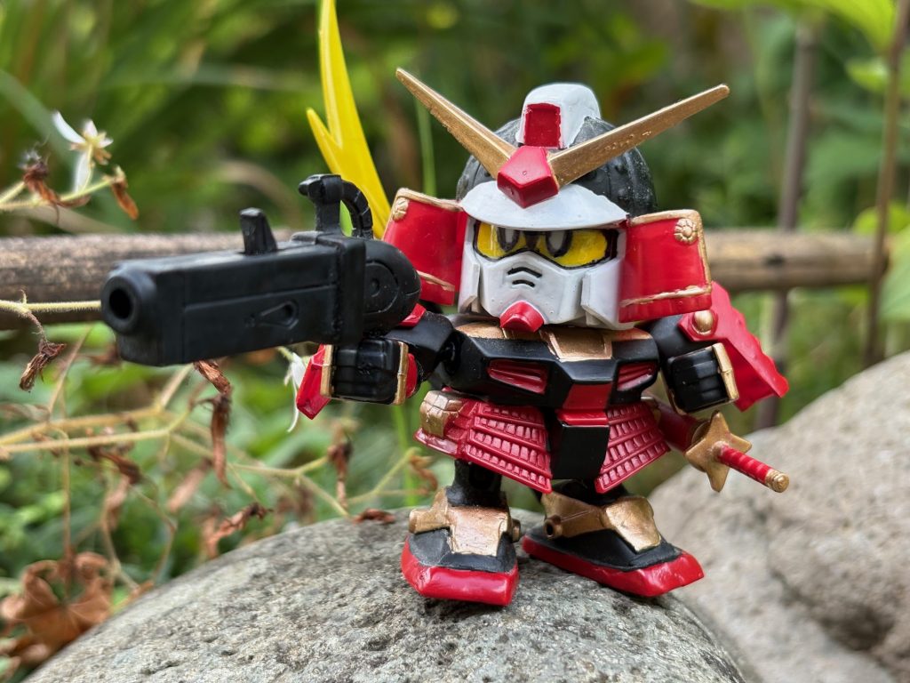 小さくてもカッコイイポーズはとれる。