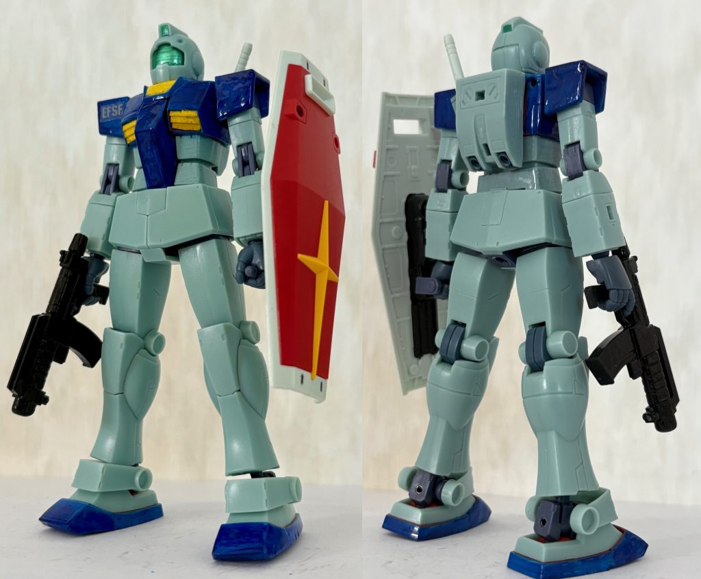 全体図。ビームスプレーガンはオリジンジムから流用し、シールドはリバイブ版ガンダムから流用した。青い部分は水色をベースとしてクリアブルーで重ね塗装した。