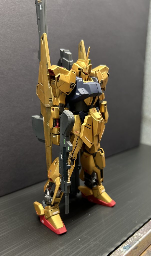 ビームライフルの筆塗りが上手いことできました。