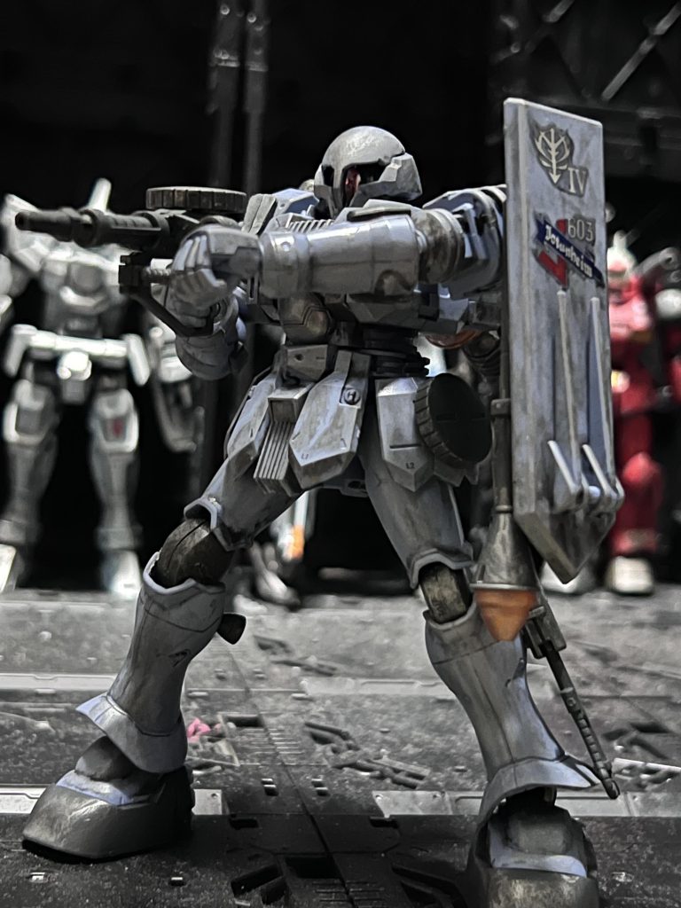 昔のプラモだが可動域はとても広い