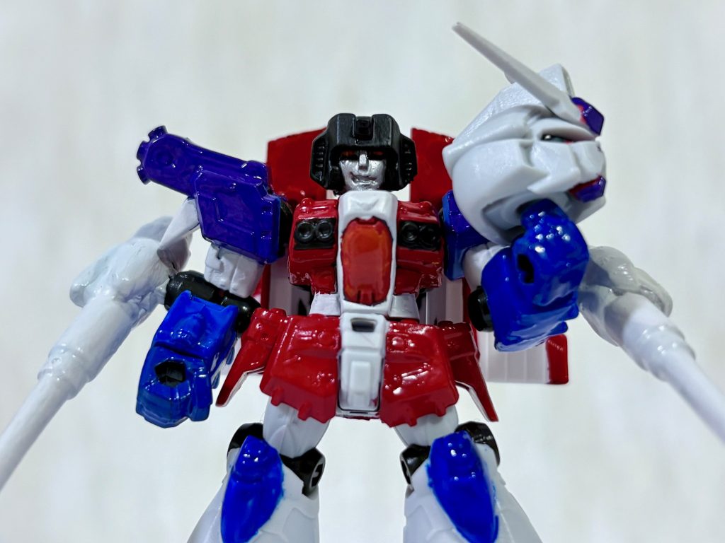 スタースクリーム「ククク・・・そいつは違うなぁ」ガンダムのふりをしていたスタスク。