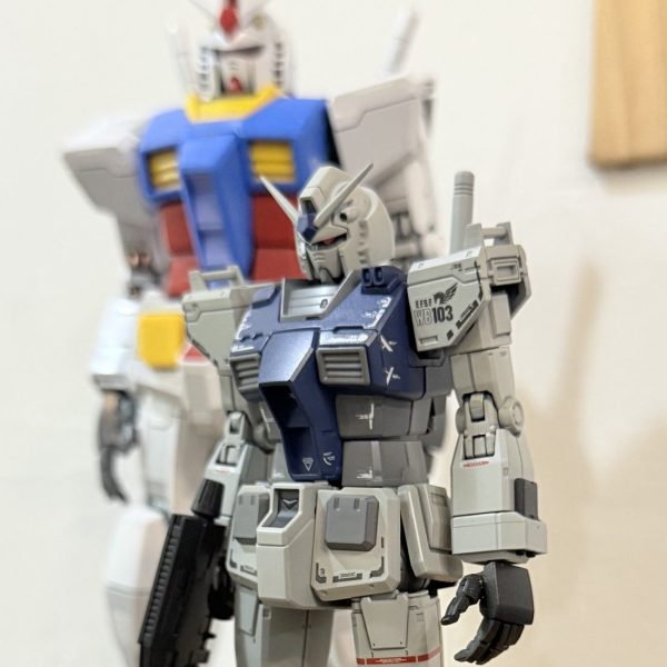 最近、、根気がなくて、、夜眠くなっちゃうですよね。。。G-3ガンダムデカール貼り、、オリジン用のじゃないから、、合わないんですよね。。ま、、マークⅡの時ほどじゃないのでマシですけど、、笑 MGのガンダム達、メル◯りでゲットしたジャンク、、知り合いからもらった物を集めて組み上げたパッチワーク、どれも微妙〜にパーツが足りない。。ver.3.0なんて、、あと指が数本あれば、、って、思ってたら、、、 思い出した！！ 以前、ガンダムベースで買ったバーニア！！！ ん〜〜ビンゴ！！「こんなん何処で使うんだ？」って思ってたら、、まさかの、、、笑（1枚目）