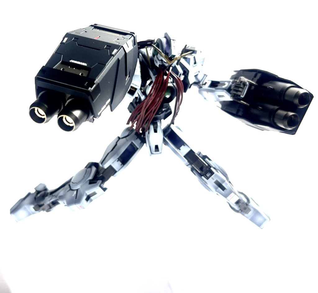 ヴァーチェはまだですが、初登場時に使用していたGNキャノンは先に組んで装備。めっちゃ重い。しかしそれを難なく保持する手首や関節…保持力スゲェ