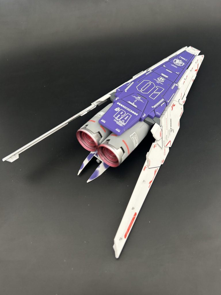 ハイメガシールド。もともと大型ですが、デカールワークで情報量を増やしているのでインパクト大かと思います。