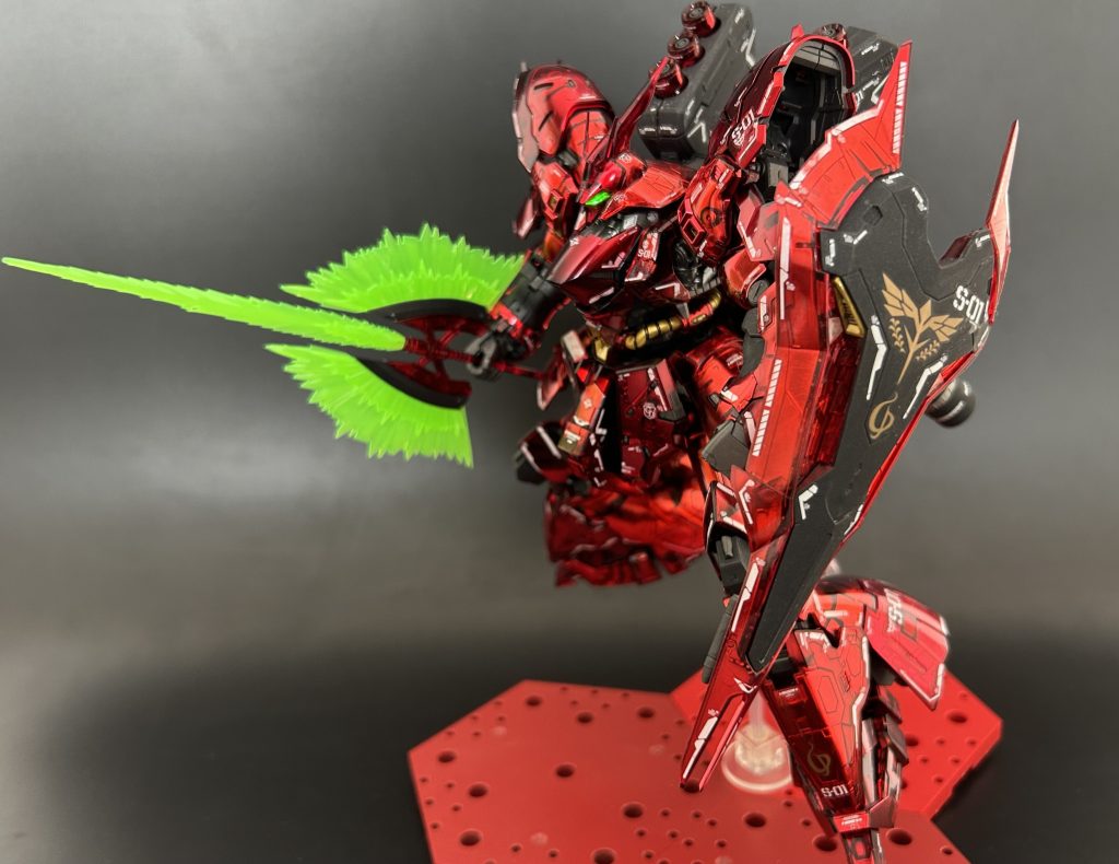 ヒームトマホーク。これもサザビー特有の形でかっこいいです。ラスボスって感じがしますね。