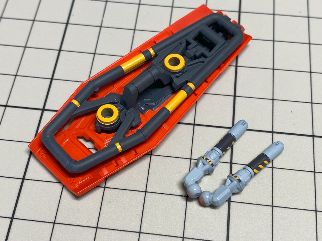 ビームサーベル周りとシールド裏の塗分けを頑張りました