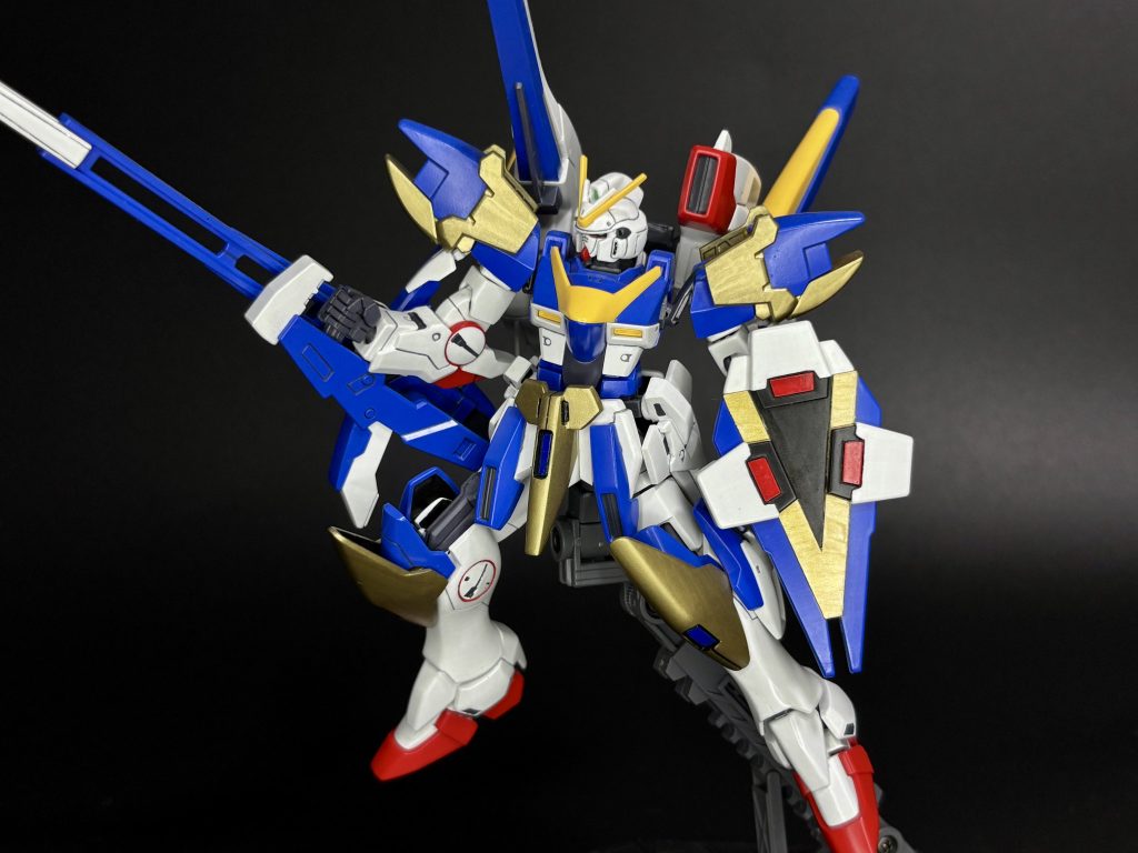 再撮影の際は所謂「全部載せ」の良い意味でのゴテゴテ感を意識して撮ってます。人類のオスはフルアーマーの持つマッシブ感と、ノーマルの持つシンプル感の両方を愛でる性質を併せ持つ。シンプル感への欲求はセカンドVで満たそうと思います。