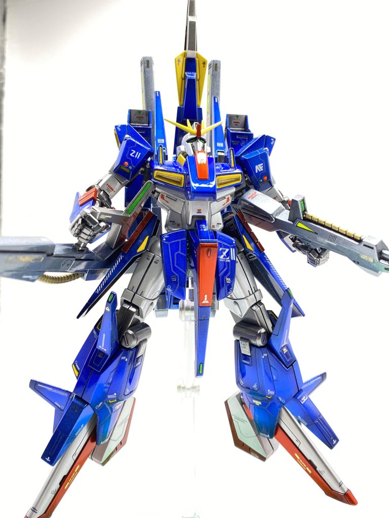 ガンプラなのにガンダム系をあまり作成しないわたくしは久々にガンダム作りました。ガンダムはカッコ良くて当たり前なので不思議と他のMSばかり組みたくなるんですよね。
