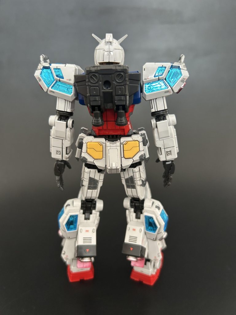 グラスフェザー無しの状態です。ディテールが細かいので墨入れだけでかなり雰囲気が出る良いキットだなと思いました。デカールはほんの少ししか貼ってません。