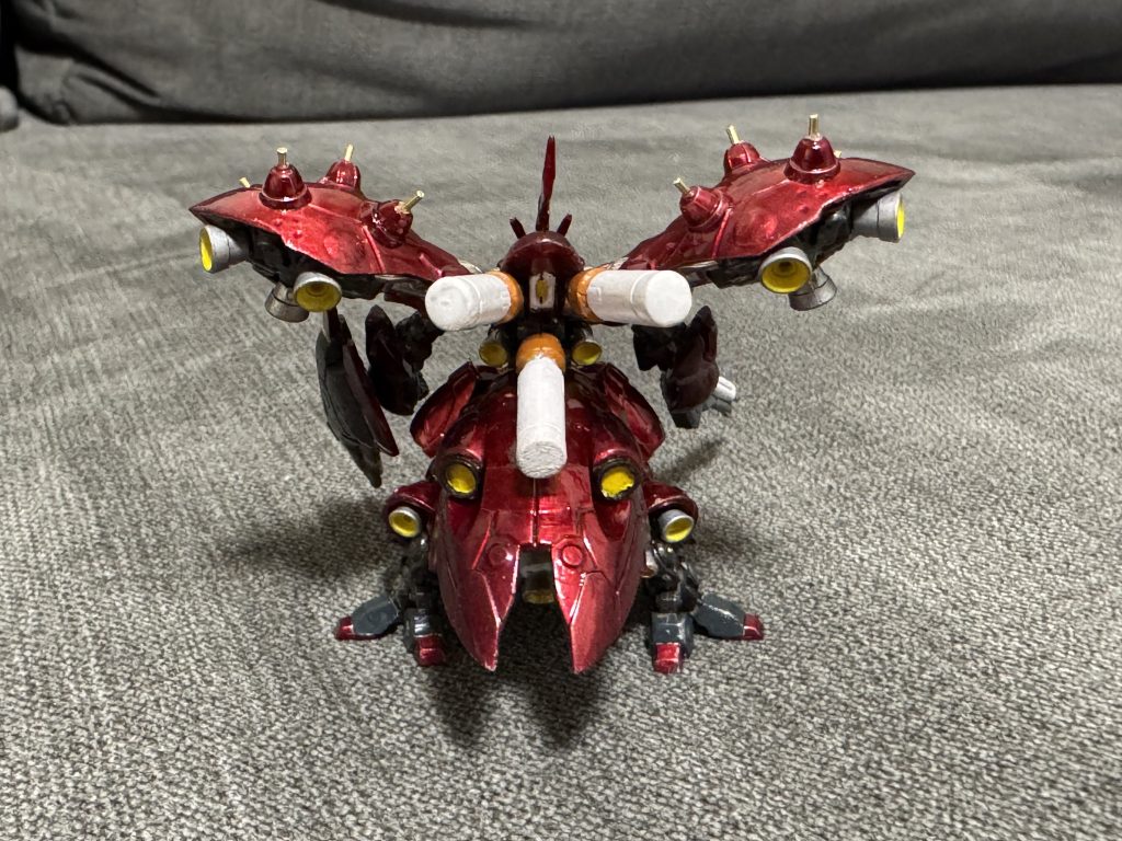 ファンネルのバレル部分は真鍮パイプで自作塗装しないで、真鍮の金を活かす方向で