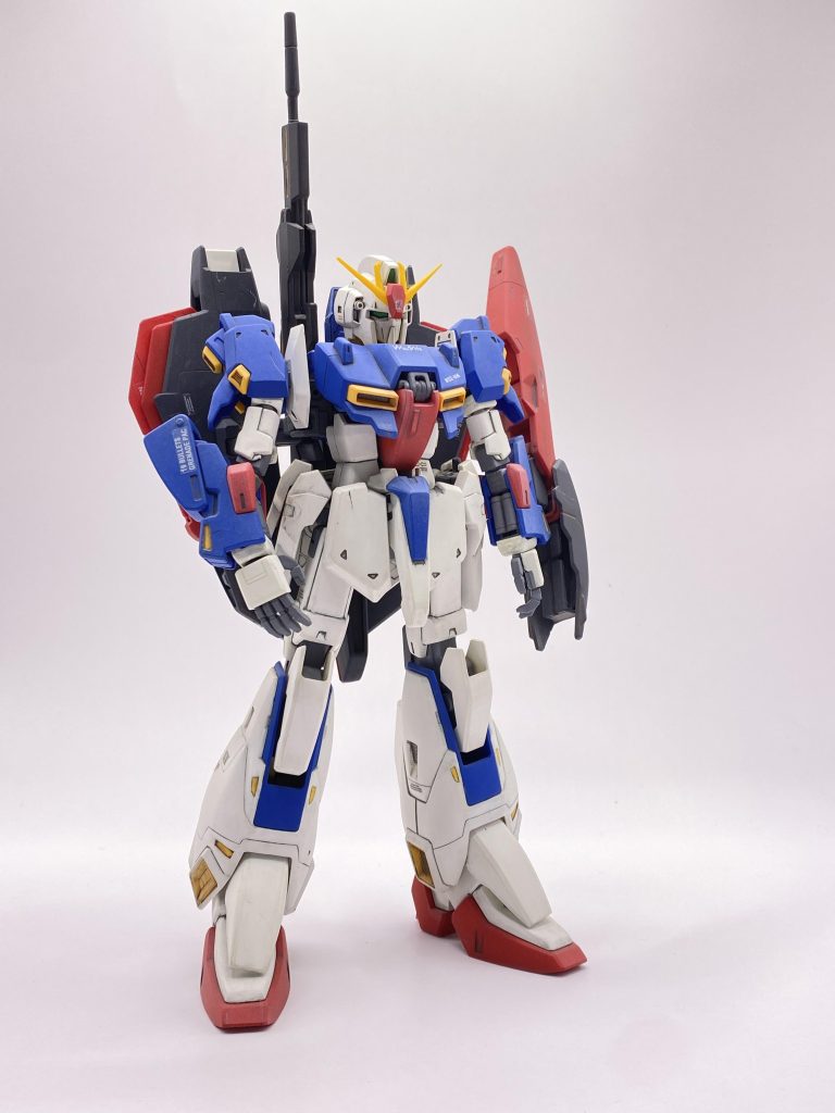 奇跡的に残ったこの子は立つのがやっとですが大切にして飾っております^ ^