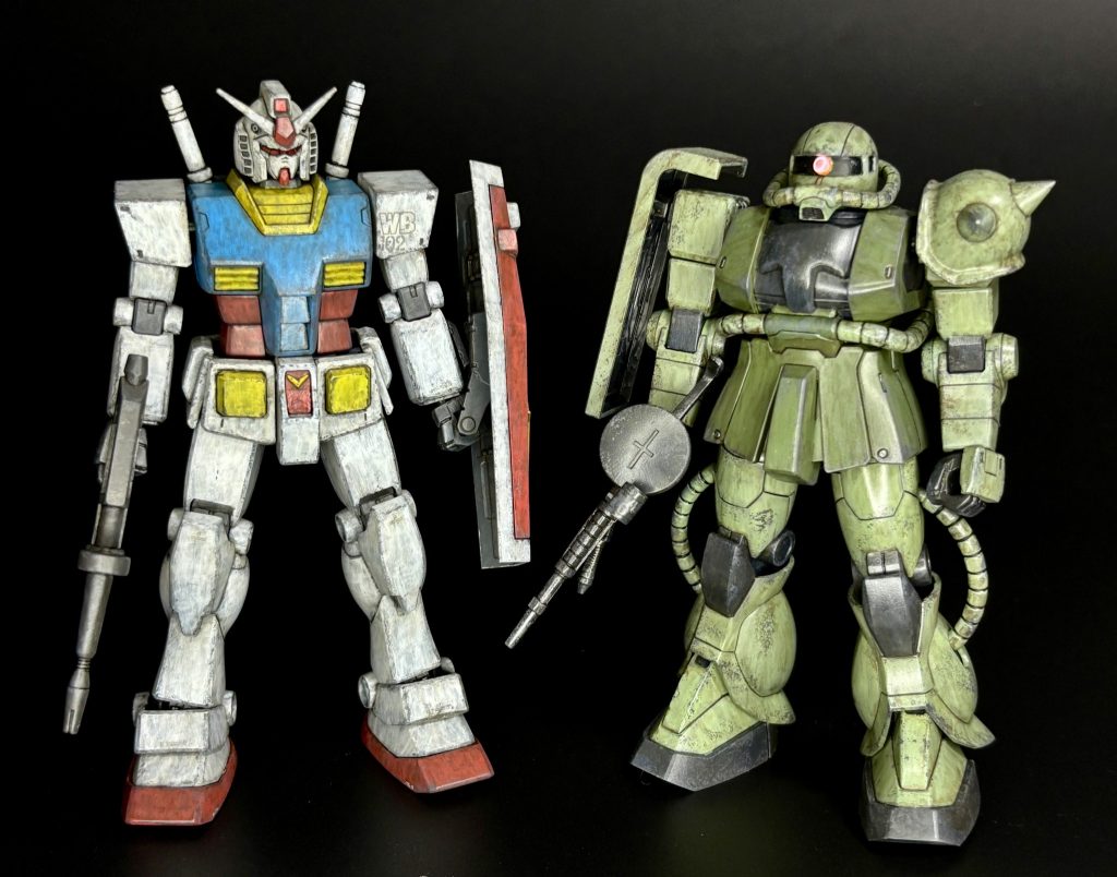 ロボットアニメにリアルタイプという概念を定着させ、ガンダムを40年以上続かせていた影の立役者であるザクと一緒に。こちらはファーストグレードです。