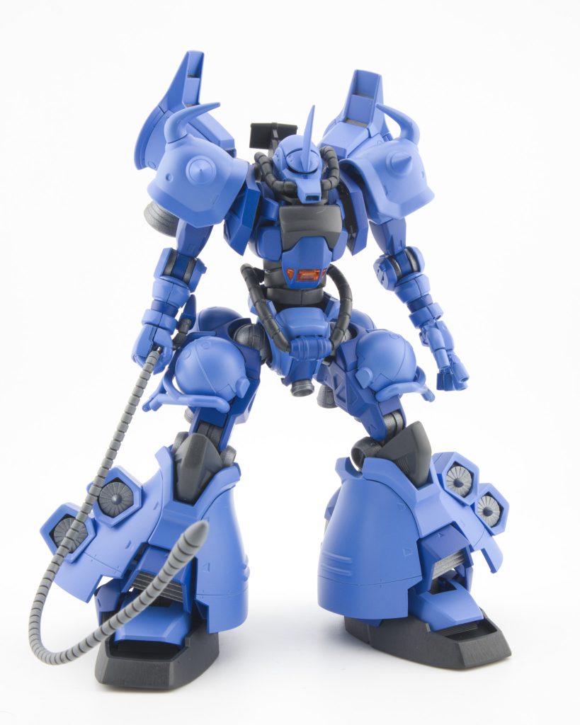 ジークアクスでは地上戦の描画はなかったので地上戦タイプのグフをどんな感じにしようかなと悩みつつ、重力化でもビュンビュン飛び回れる機体にしたいなと思い、軍警ザクをベースに主にグフフライトタイプとミキシングしました。