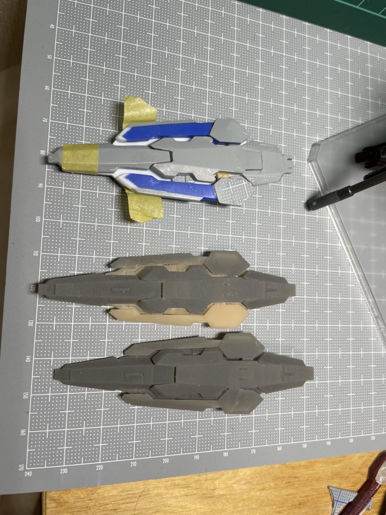 プロトGNシールドは最初はプラ板でスクラッチしたんですが重すぎたので、3Dデータ化して、光造形プリンターで出力したものを使っています!