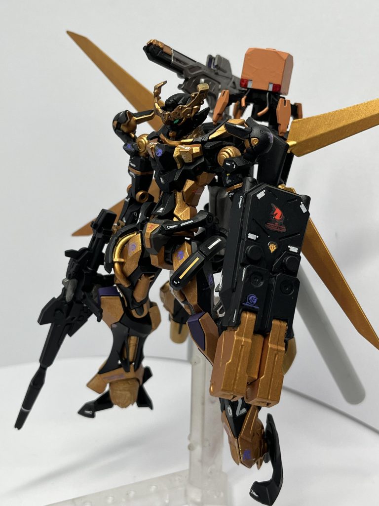 作品名：<p>嫁と息子は無事退院して嫁実家に！とりあえずわしの仕事は元気に稼ぎ家を守る事だよね(確信 ということで明日の元気のためにプラモを作成！Gクインシィで使ったギャラクシーブースターの余りでアシュセイバーのバックパックを改造 ヴ […]</p>