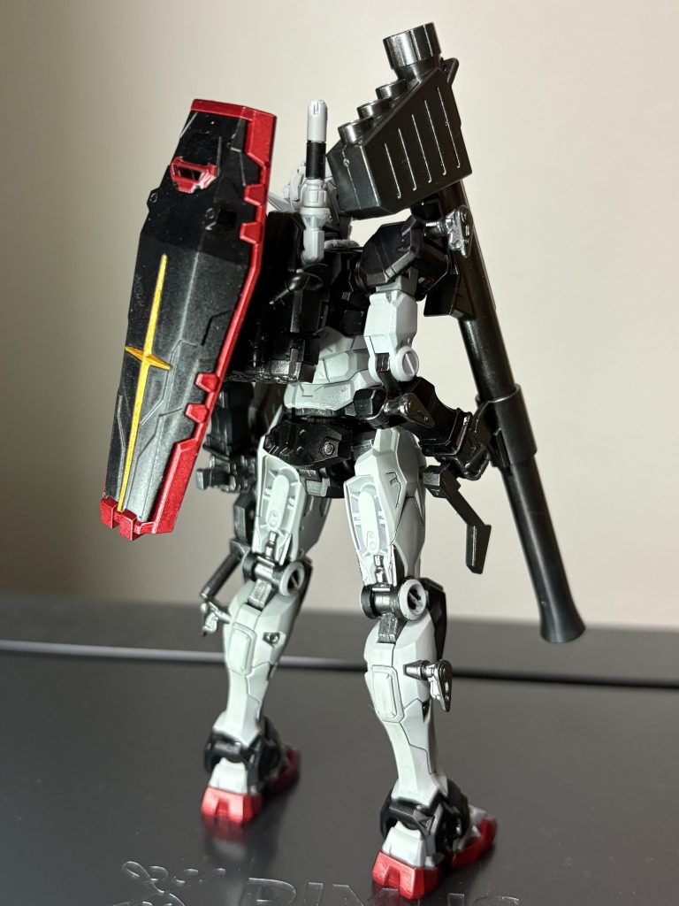 今回、赤い部分はキャンディレッドで塗装して、少しアクセントをつけました。