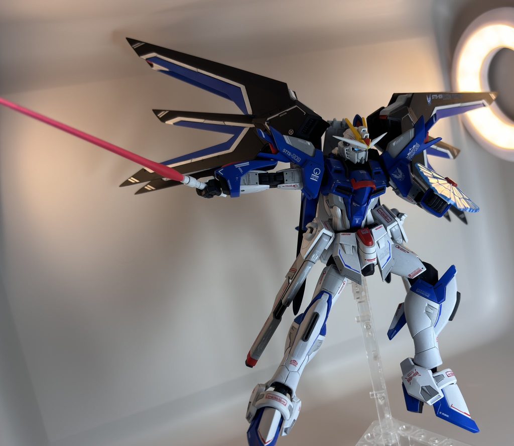 以下アルバム💿に残っているポージングです。再撮影は…難しい😓