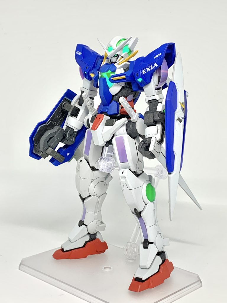 UVライトで光るよう、ガイアノーツ蛍光塗料イエローグリーンで塗装