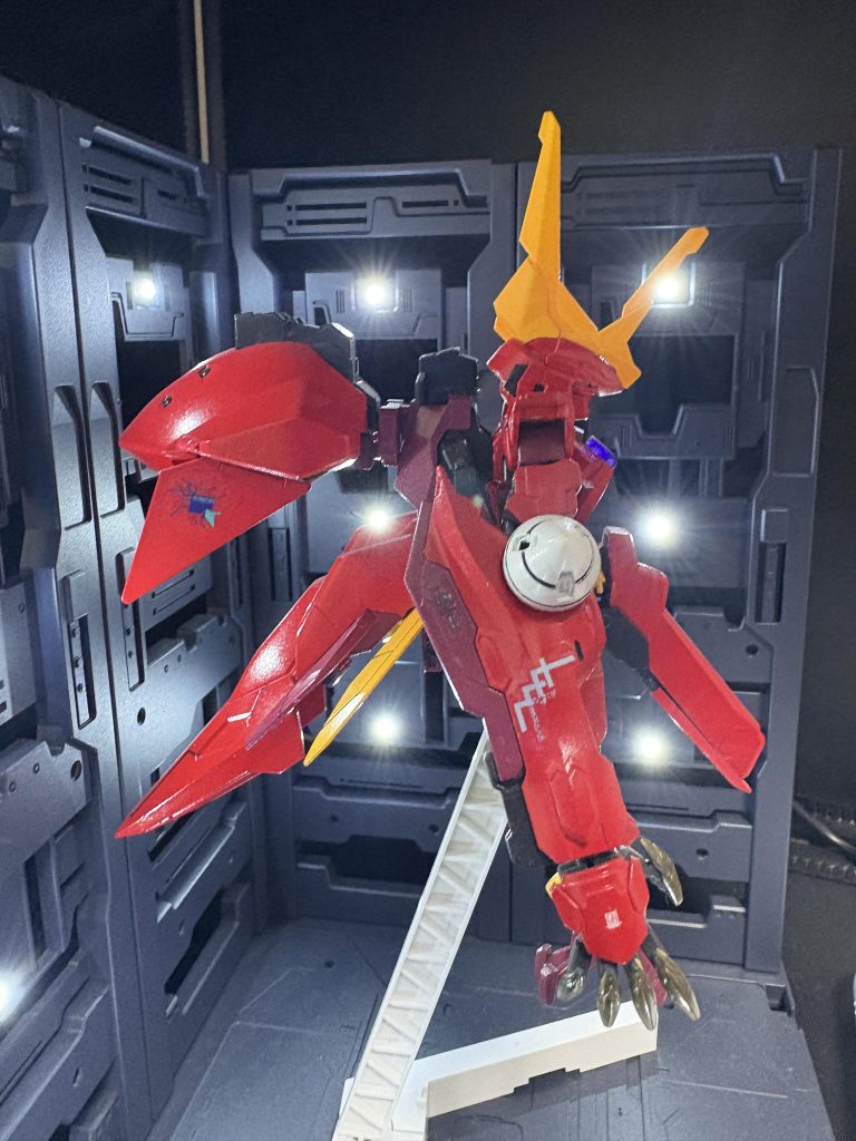 コアガンダムIIのバインダーを少しいじって取り付けてます追加兵装で可変機としても運用可能