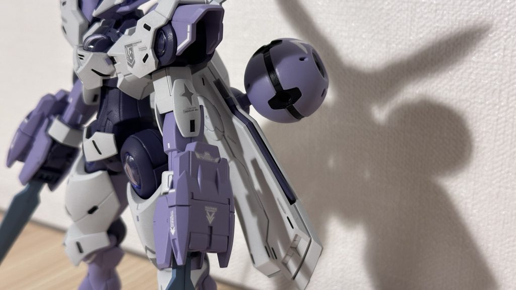 今回も公式デカールを使いました。ルブリスとベギルベウのデカール数が多くプロローグに対しての気合を感じます。