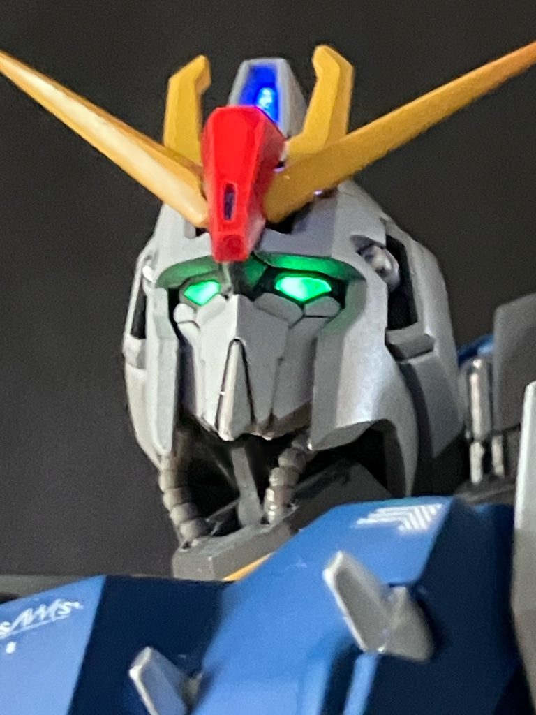 最後までご覧いただきありがとうございました。今回は変形機構の改修を行ったわけですが、これって展示しただけでは伝わらないんですよね(^^;しかし、MS形態とWR形態の両立は、ある程度達成できたのではないでしょうか。カトキゼータ、変形も可動も素晴らしい、とても楽しいキットでした😊✨