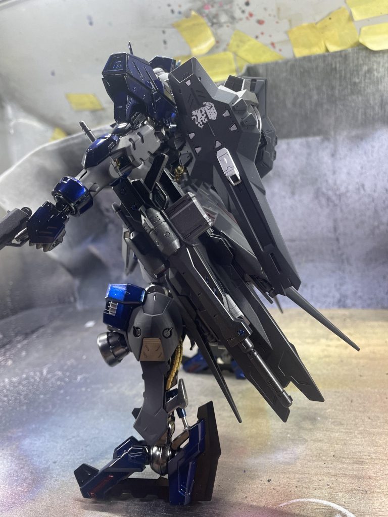 ガンダムヴィダール–4枚目/制作者：越田🌊悦二