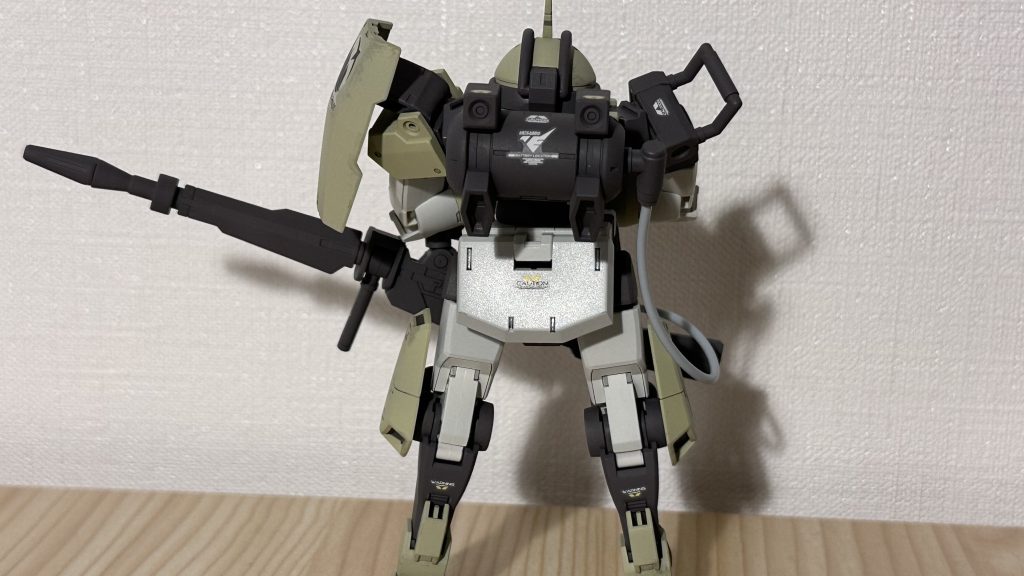 作品での印象に残ったポーズ。あえてモビルスーツに腕を組ませるのがチュチュっぽさが出て笑っちゃった。