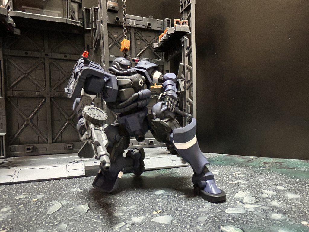 軍警ザク
