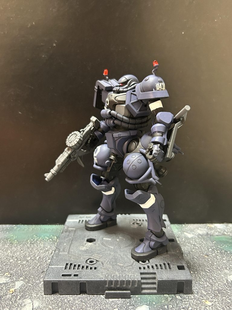 軍警ザク–3枚目/制作者：Zゼンダー