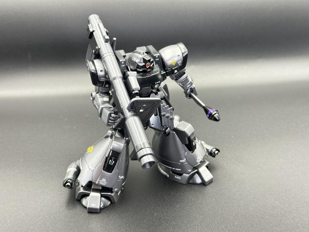 ドム系は腰を落としたポーズがほんとにかっこいい！