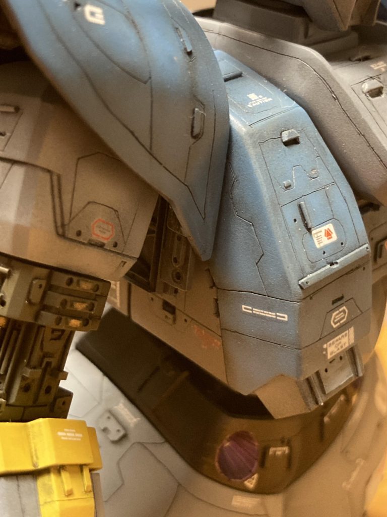 胸は塗り分けるだけでものっぺり感を軽減できるわよ?