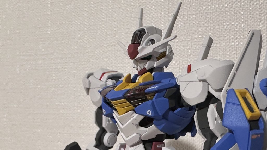 艶消しをしたことにより、トリコロールが閉まり機器感が増した。エアリアルは兵器という感じをなるべく無くしたかった。