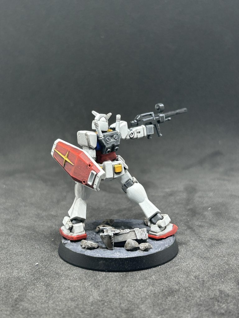 足元には適当なジャンクパーツなどをちぎって瓦礫を