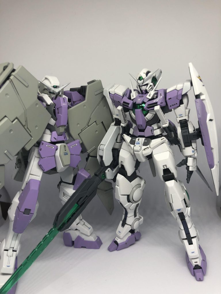 RGエクシアと。