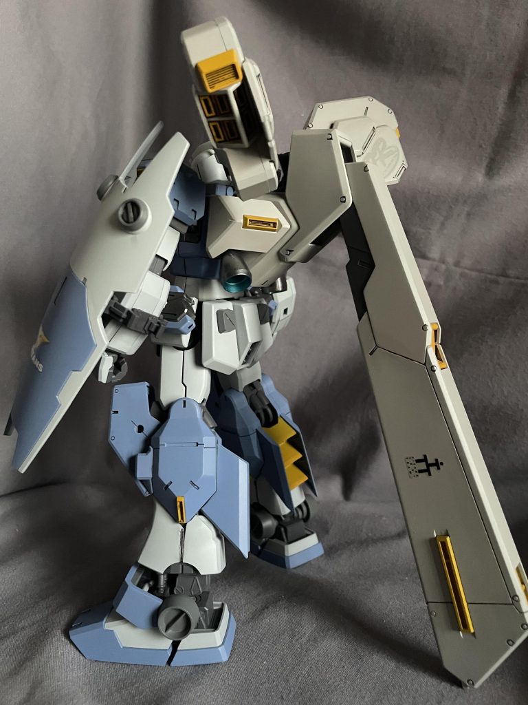 ヘイズルアーリータイプのバックパックが、フルバーニアンぽく見えたので、フルバーニアン の発展型みたいな感じのイメージで作ってみました。