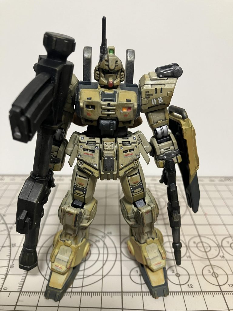 可動フレームを塗装中に左肩接続部、右肩ボールジョイント受け部、左膝関節部が破損しました。