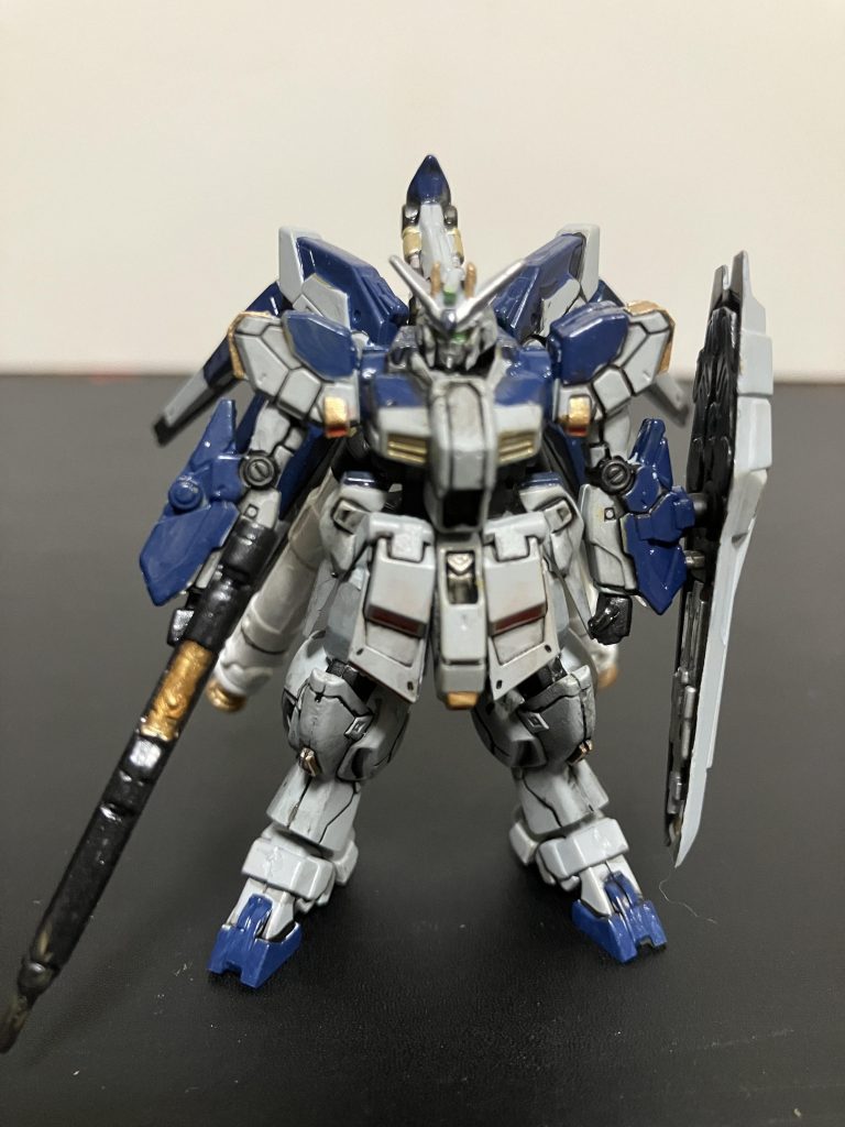 次は雛です。まだ産まれたてなので，デカールもつや消しも出来てませんね。