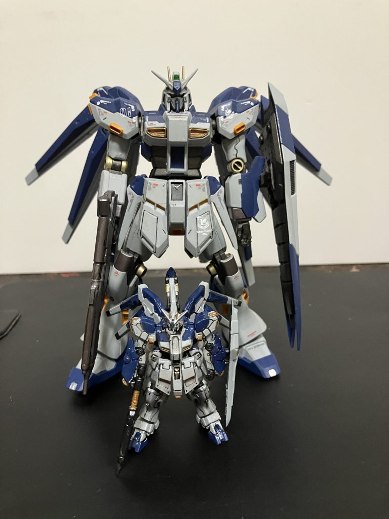 Hi-νガンダムの親子