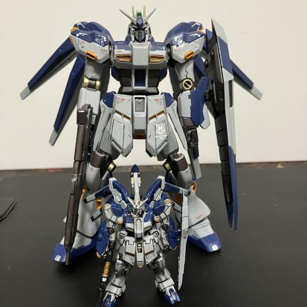 Hi-νガンダムの親子