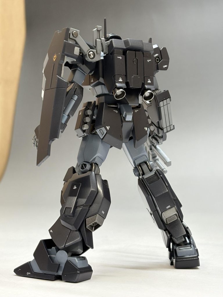 背面も良い感じで情報量追加されてる。