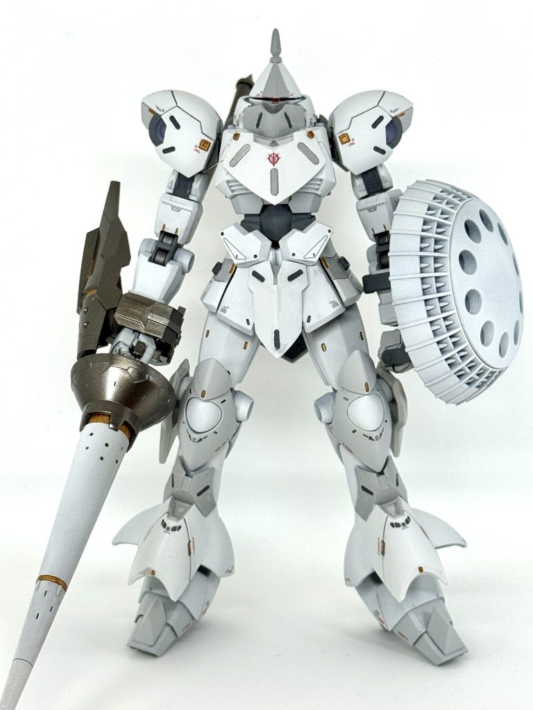 ハクジ装備的な大型ランスを持たせました。