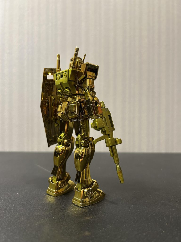 作業量も少なかったのでメッキ以外のパーツをキャンディイエローで塗装メッキに合わせると黄色味が強くてイマイチ…普通にスターブライトゴールドで良かったかな