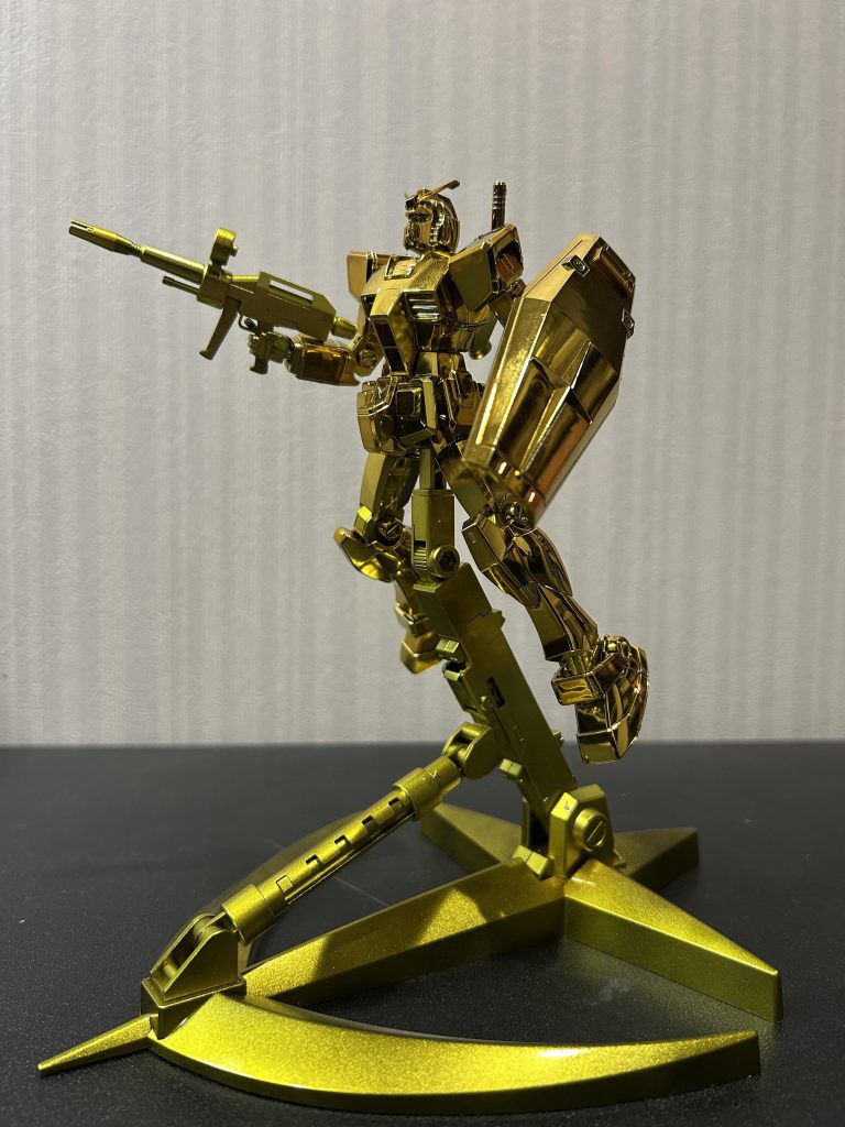 台座がMG用かと思うくらい大きい