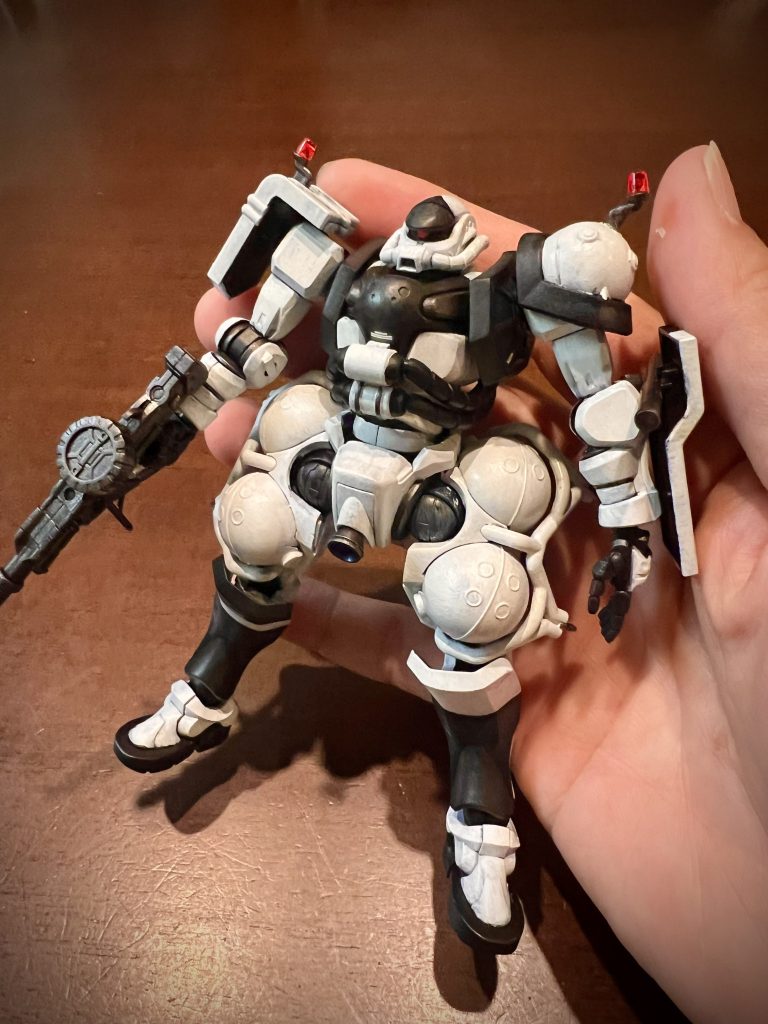 ザーッと塗った状態。やっぱりリボルバー欲しいですね。