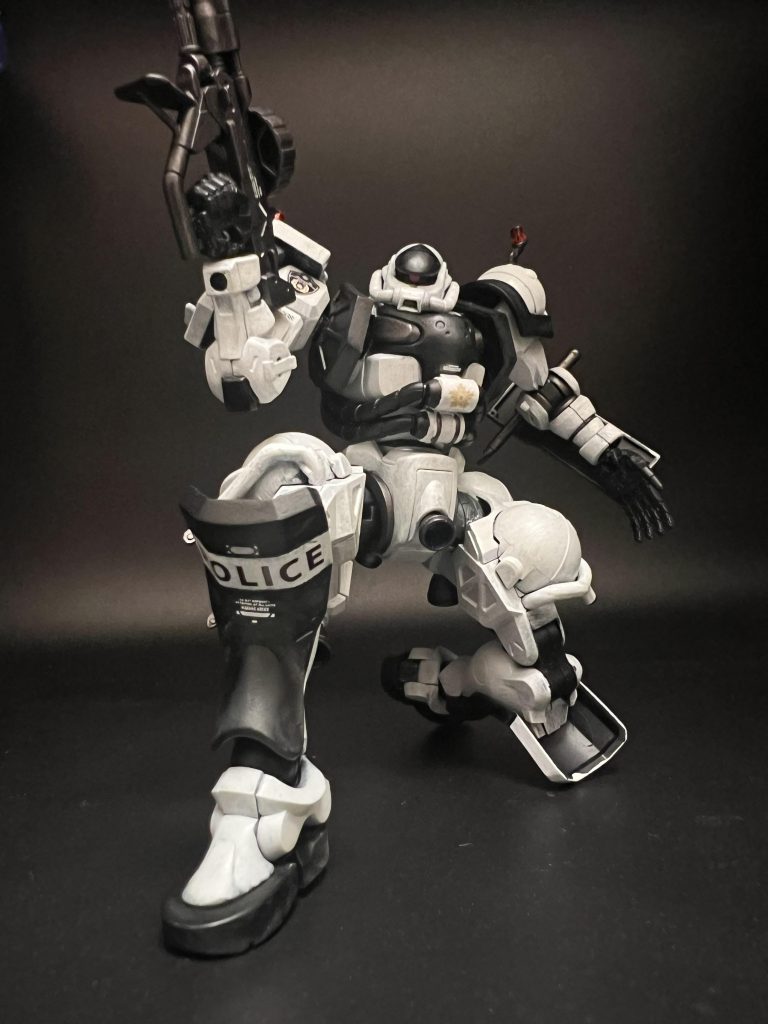 最後までご視聴いただき、ありがとうございました。軍警ザク、脚周りにクセはありますがとてもいいキットなので、ご縁があればぜひ作ってみてくださいね。