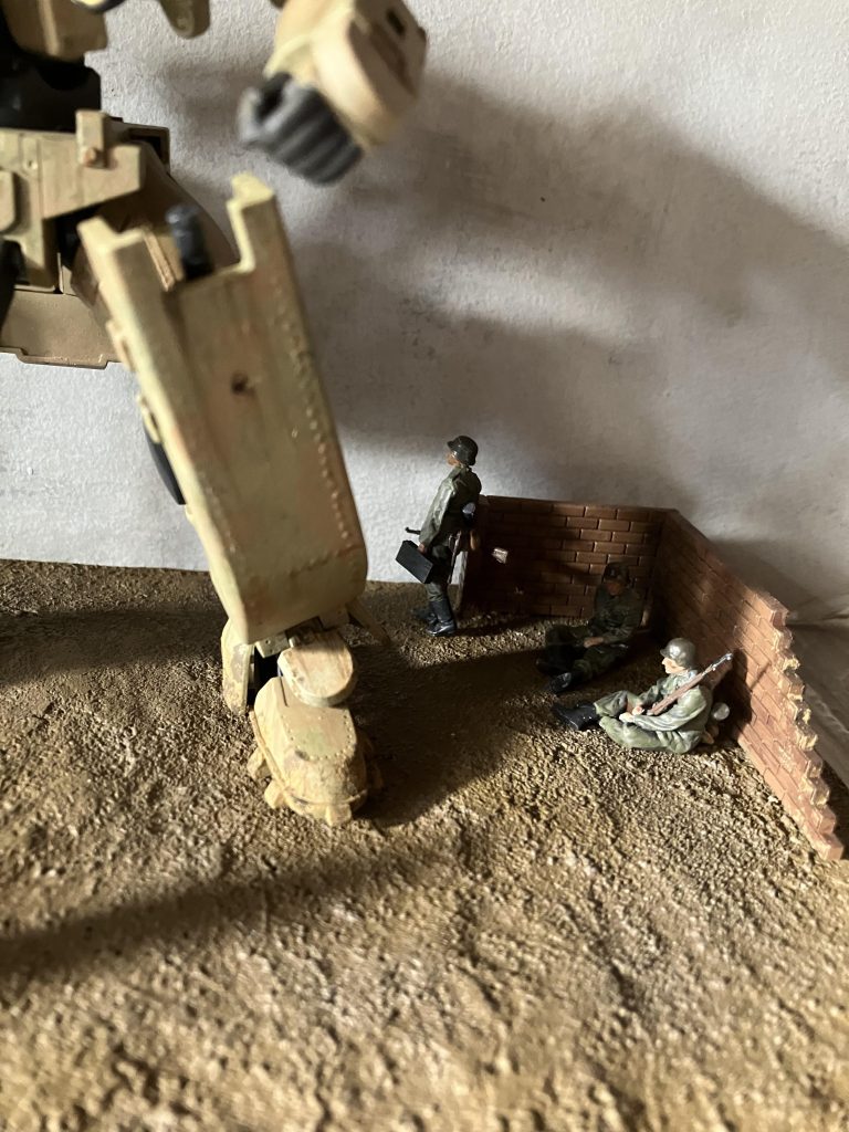 奥に2人休んでます次の小休止の時は彼らが哨戒に辺ります