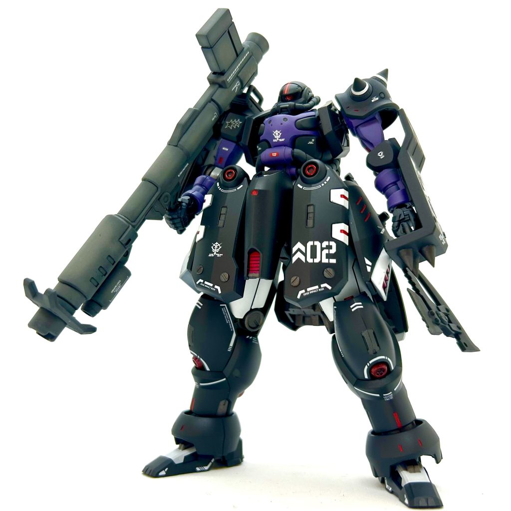 いかがでしょう?日頃、いわゆるミキシングというのは余りやらないんですが、今回はごっそり下半身を別のキットから拝借してきました。